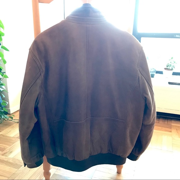 Jos A Bank leather bomber jacket. Size: L - Picture 2 of 8